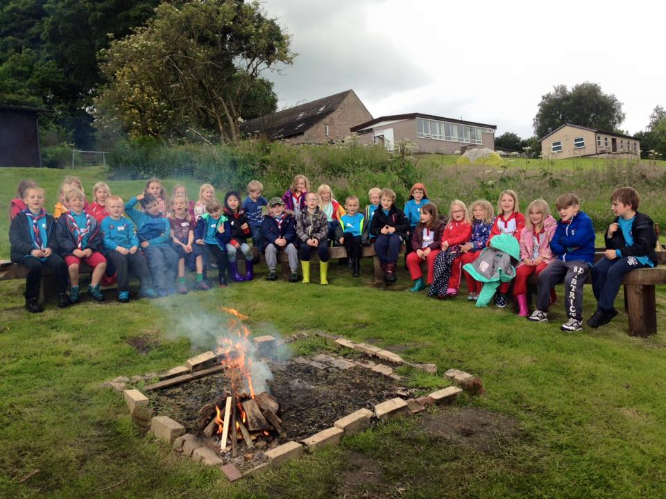 Rainbows and Beavers CampFire